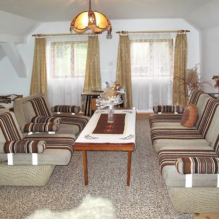 Haus Kratenova 100s 度假居